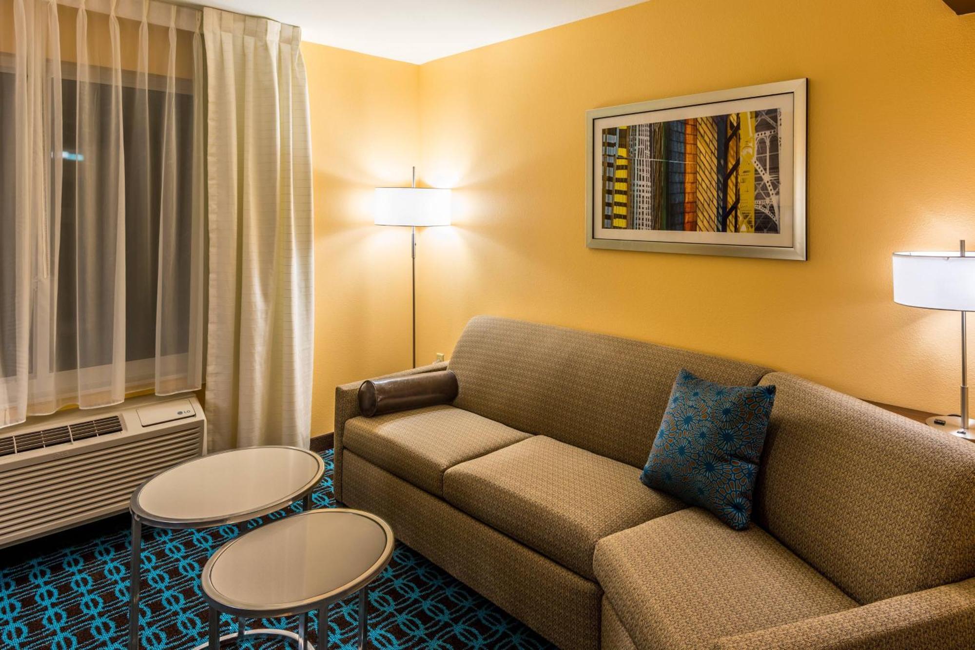 Fairfield Inn & Suites By Marriott Atlanta פיירבורן מראה חיצוני תמונה